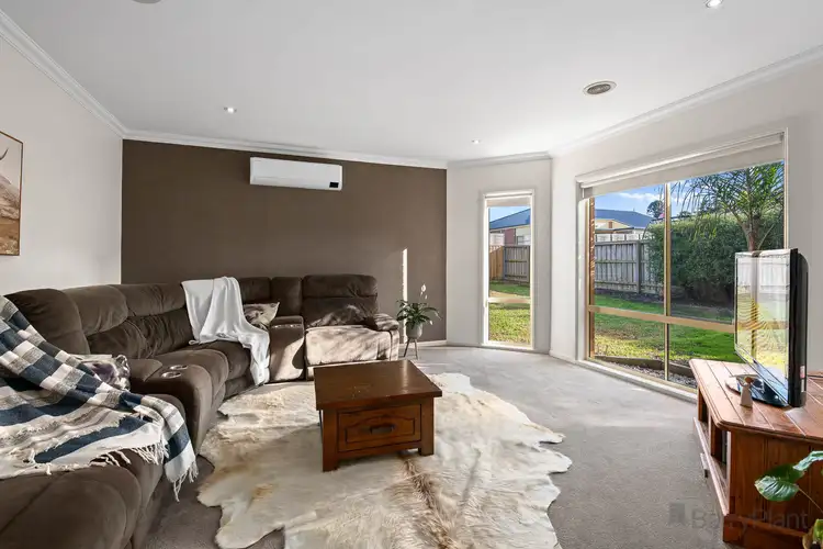 Sixth view of Homely house listing, 8 Tasman Way, Pakenham VIC 3810