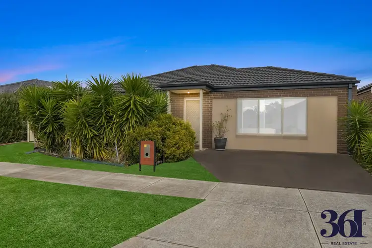 11 Split Rock Drive, Brookfield VIC 3338