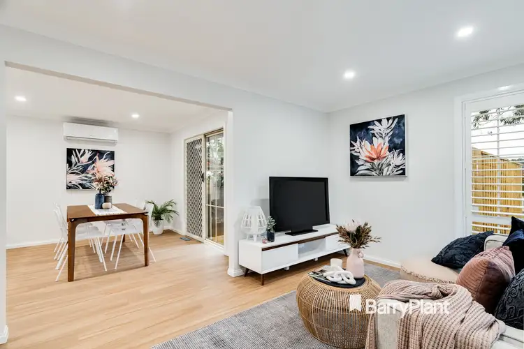 1/11 Lakeview Avenue, Rowville VIC 3178