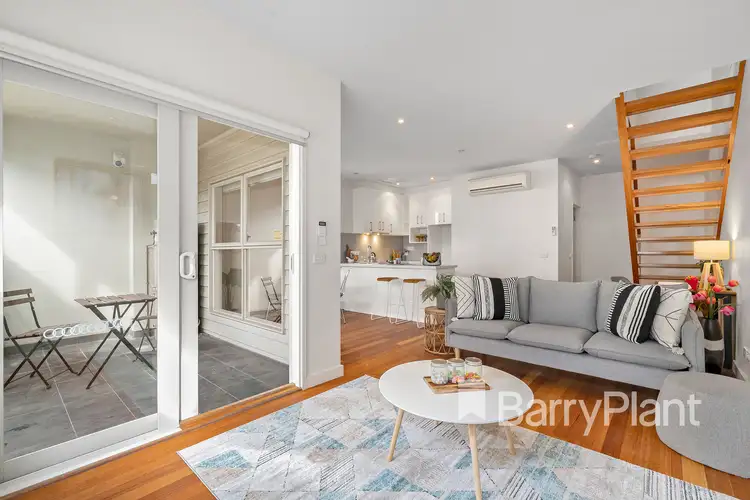 Second view of Homely apartment listing, 6/150-152 Brighton Road, Ripponlea VIC 3185