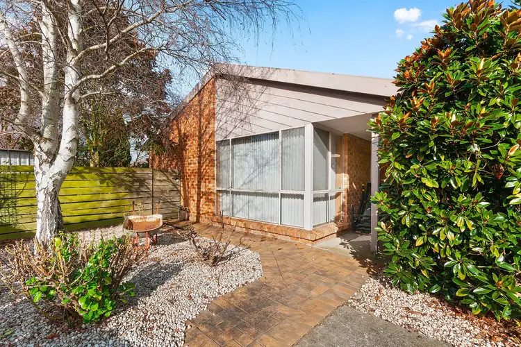 2/30 Swallow Grove, Traralgon VIC 3844