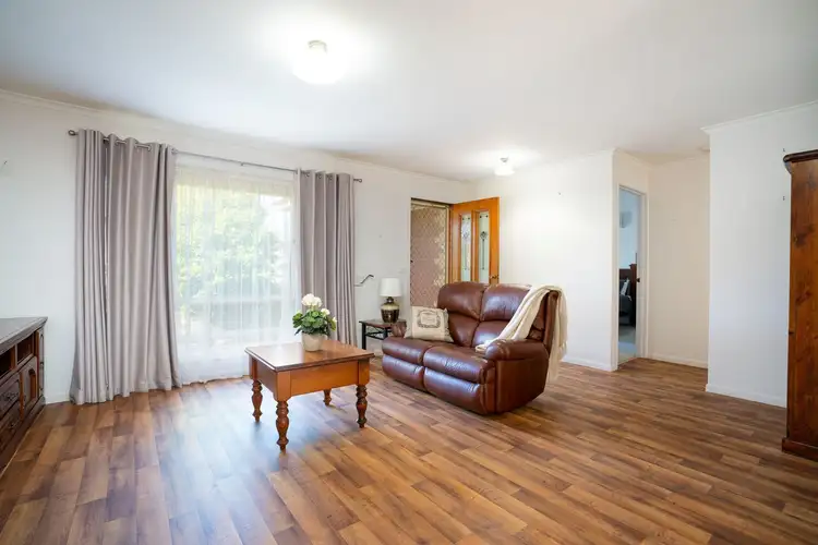 Second view of Homely house listing, 25 Maxwell Drive, Wodonga VIC 3690