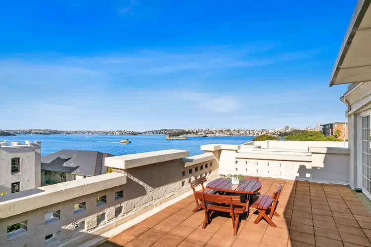 Main view of Homely apartment listing, 10/6 Holbrook Avenue, Kirribilli NSW 2061