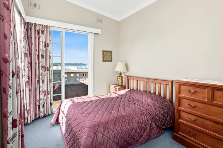 Fifth view of Homely apartment listing, 10/6 Holbrook Avenue, Kirribilli NSW 2061