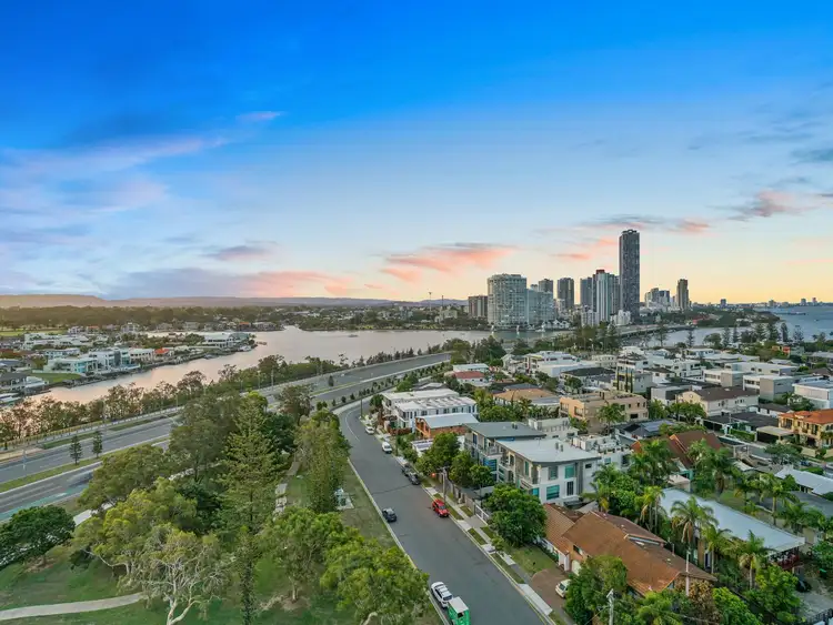 43/3 Tedder Avenue, Main Beach QLD 4217