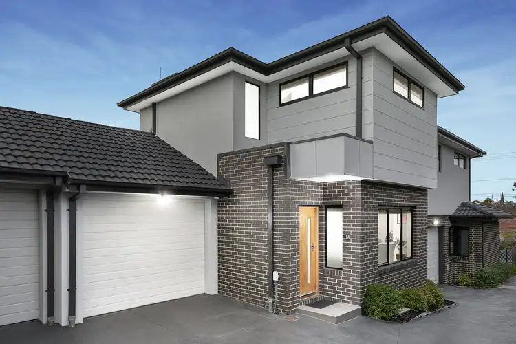 2/10 Albert Street, Oak Park VIC 3046