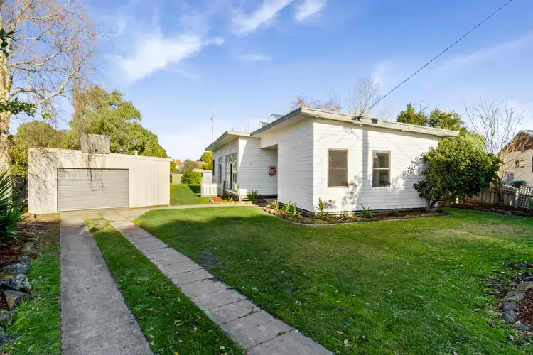 Main view of Homely house listing, 21 Lawrence Court, Colac VIC 3250