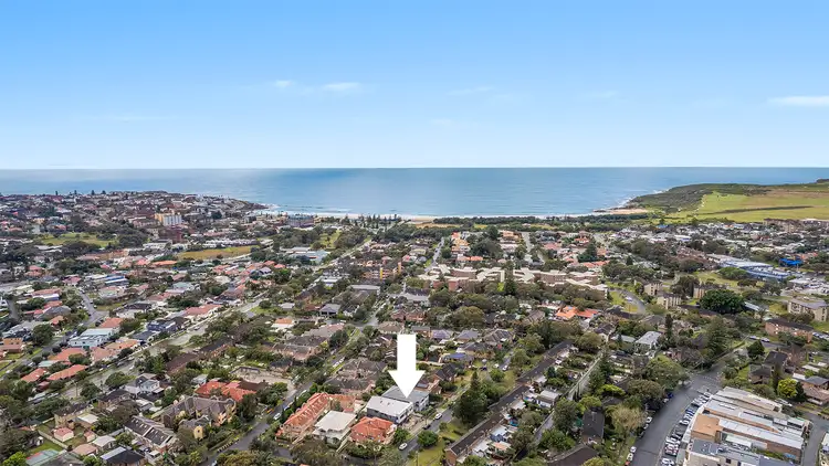 Second view of Homely semi-detached listing, 4 Sims Grove, Maroubra NSW 2035