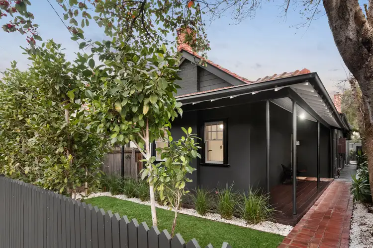 15 Wave Street, Elwood VIC 3184