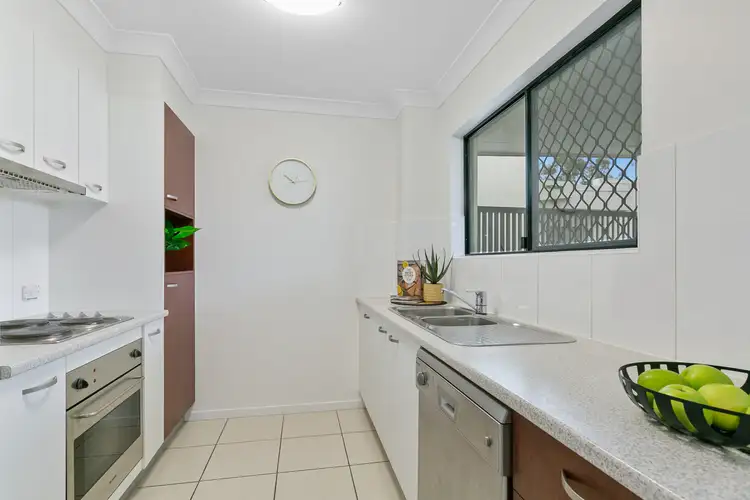 Fifth view of Homely unit listing, 8/960 Wynnum Road, Cannon Hill QLD 4170