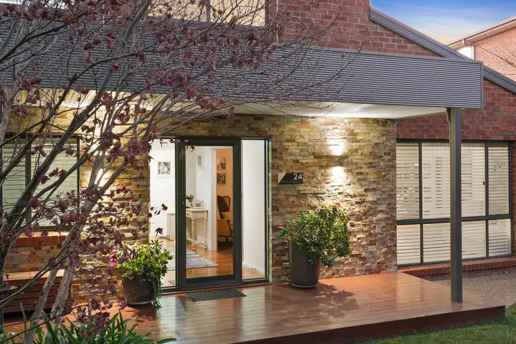 24 Whitty Crescent, Isaacs ACT 2607