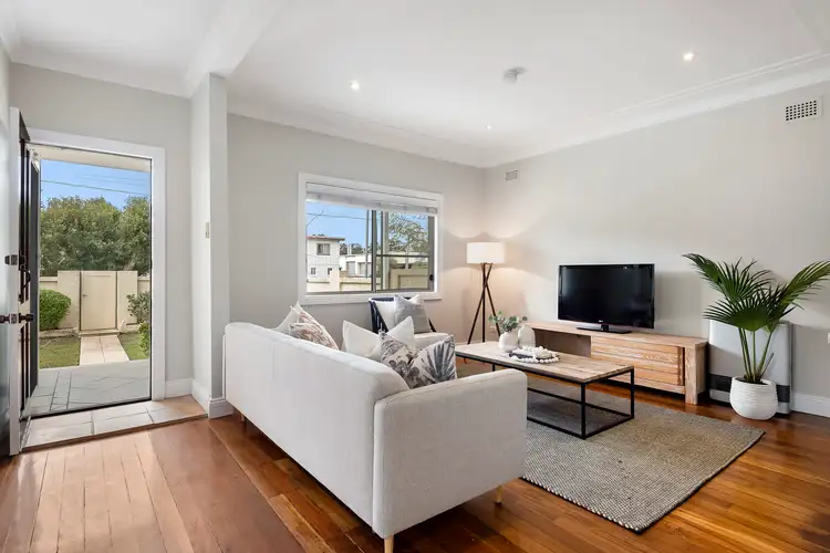 26 Warraba Road, North Narrabeen NSW 2101