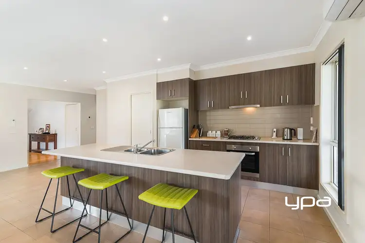 Second view of Homely house listing, 9 Saltash Court, Sunbury VIC 3429