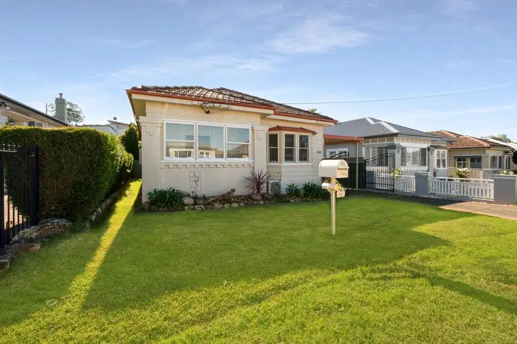 10 Freyberg Street, New Lambton NSW 2305