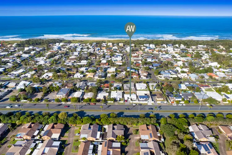 151 Nicklin Way, Warana QLD 4575