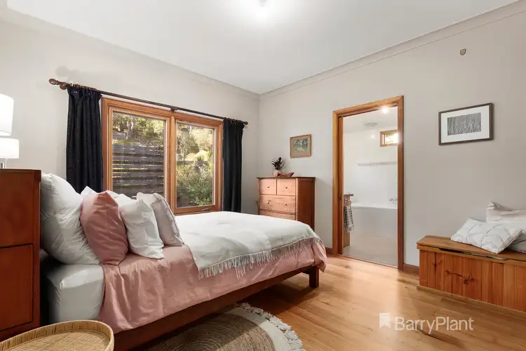 Fourth view of Homely house listing, 33 Hillcrest Road, Hurstbridge VIC 3099