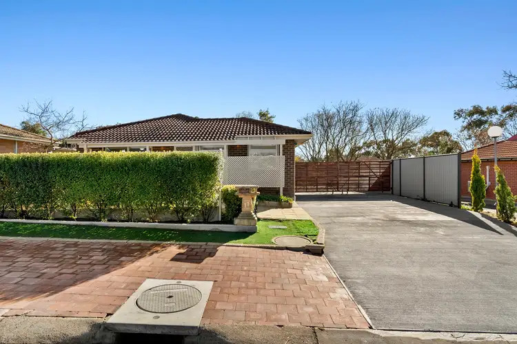 11 Fairweather Circuit, Lyneham ACT 2602