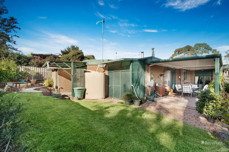 Fifth view of Homely house listing, 2 Gordon Court, Viewbank VIC 3084