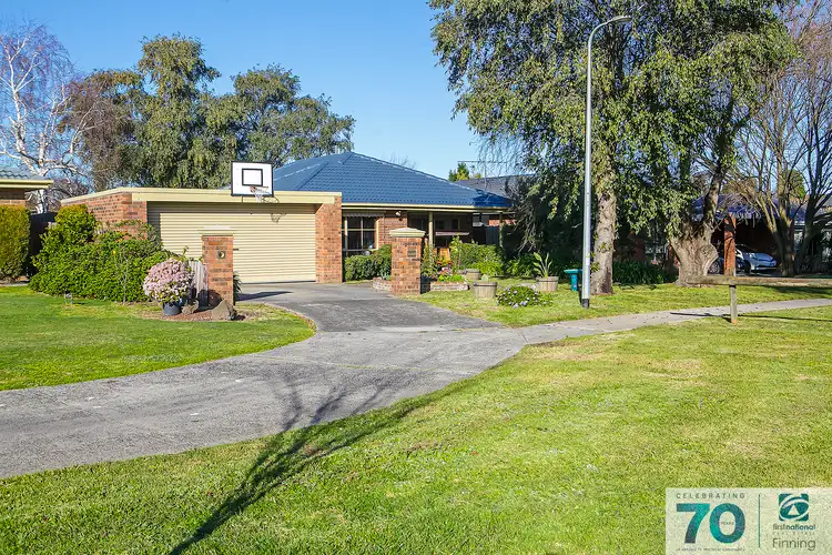 Main view of Homely house listing, 9 Laggan Court, Endeavour Hills VIC 3802