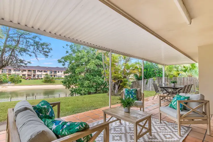 3 Reef Court, Mermaid Waters QLD 4218