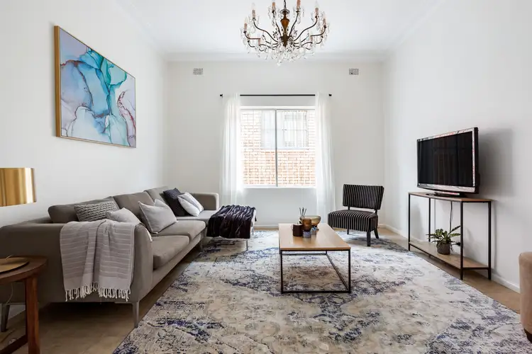 15 Dunstaffenage Street, Hurlstone Park NSW 2193