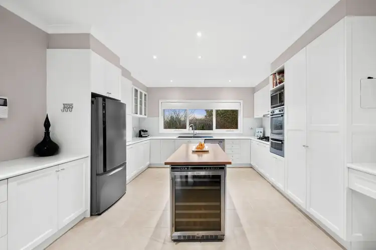 Second view of Homely house listing, 27 Lorikeet Crescent, Whittlesea VIC 3757