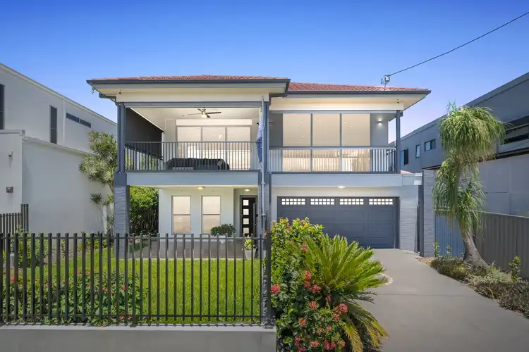 70 Oyster Point Esplanade, Scarborough QLD 4020