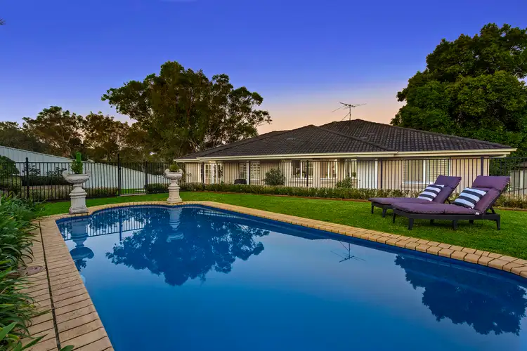 13 Pannamena Crescent, Eleebana NSW 2282