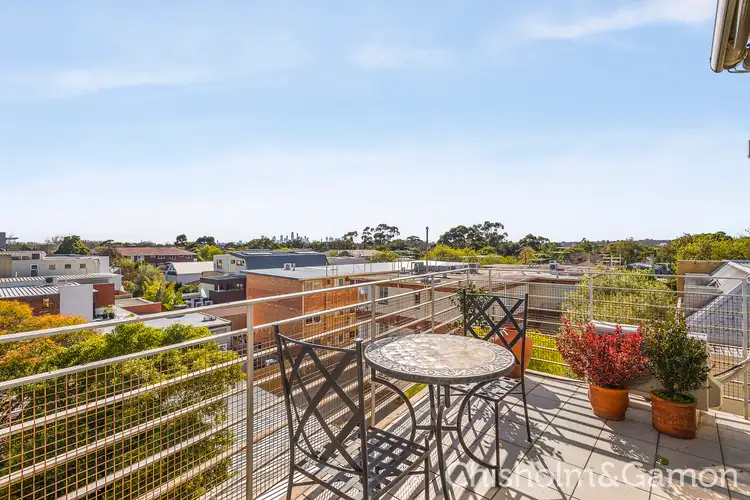 26/125 Ormond Road, Elwood VIC 3184