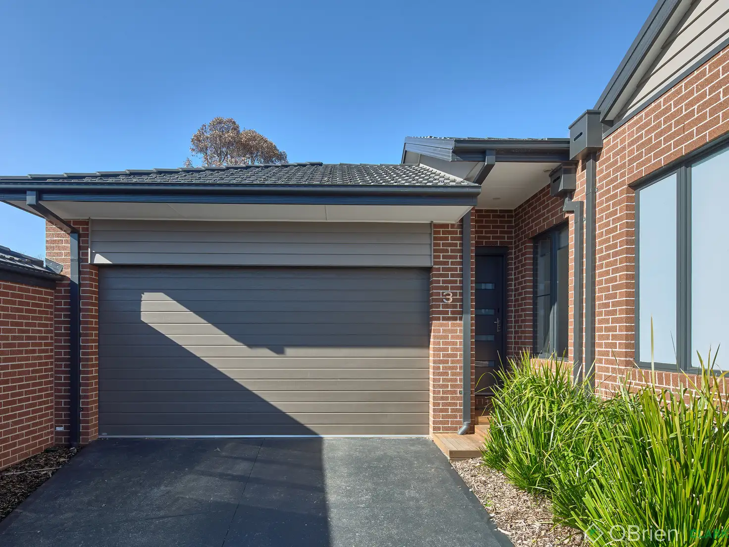 Main view of Homely unit listing, 3/14 Park View Road, Drouin VIC 3818