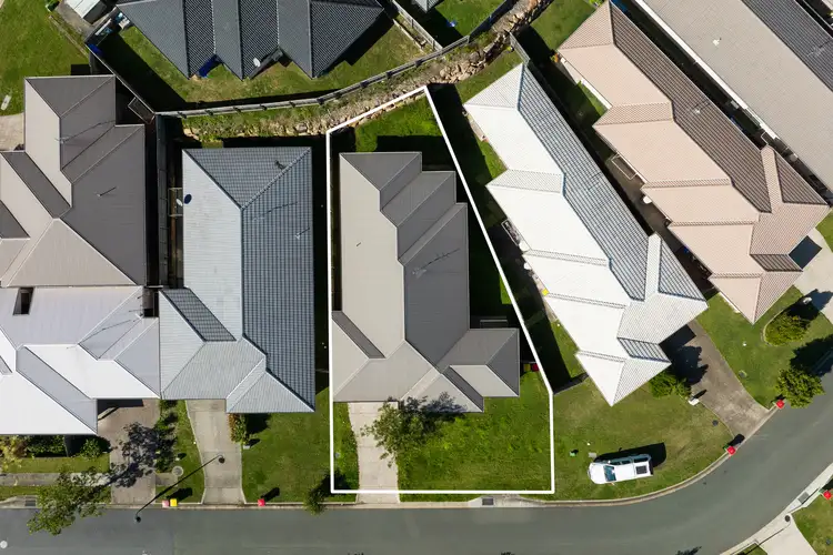 6 Avondale Drive, Pimpama QLD 4209