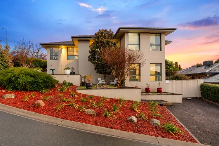 16 Alison Ashby Crescent, Banks ACT 2906