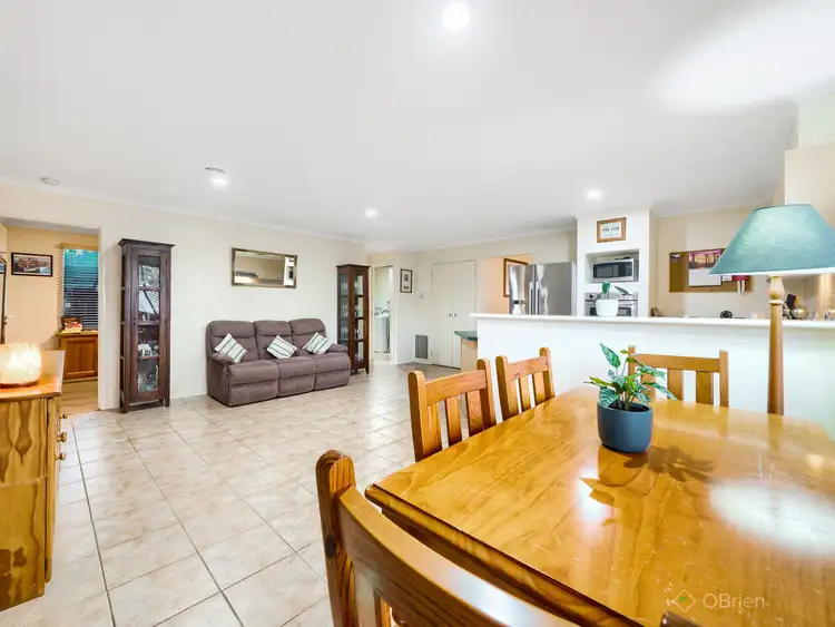 Fifth view of Homely house listing, 20 Mariner Close, Cranbourne North VIC 3977