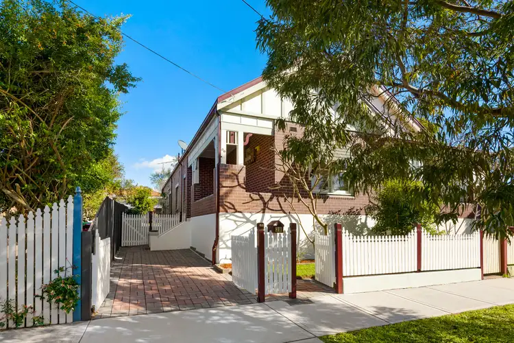 38 John Street, Tempe NSW 2044