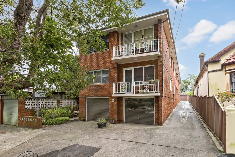 2/19 David Street, Marrickville NSW 2204