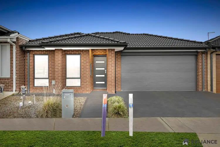 16 Oxbow Street, Mickleham VIC 3064