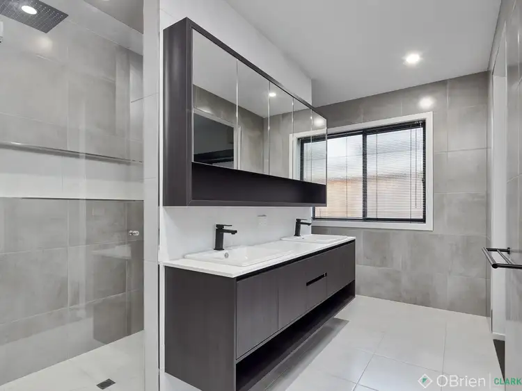 Fifth view of Homely house listing, 20 King Parrot Boulevard, Drouin VIC 3818