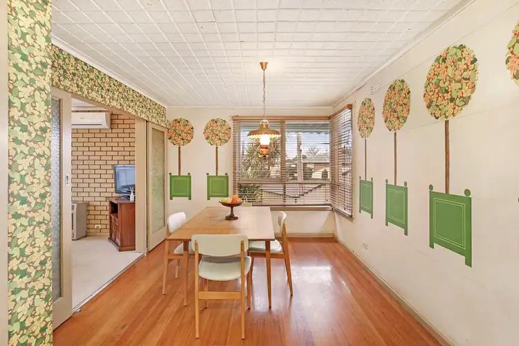 Fifth view of Homely house listing, 10 Blair Court, Thomastown VIC 3074