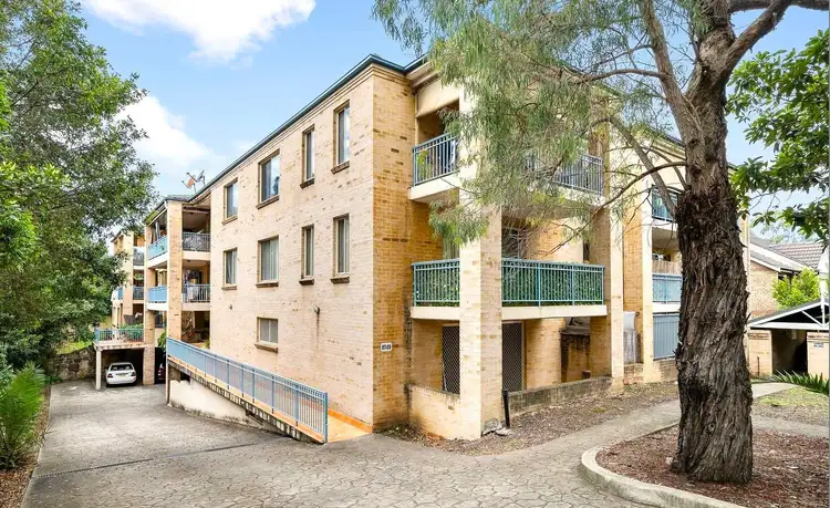 18/87 Meredith Street