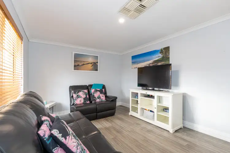 Seventh view of Homely house listing, 2 Simmental Vale, Stratton WA 6056