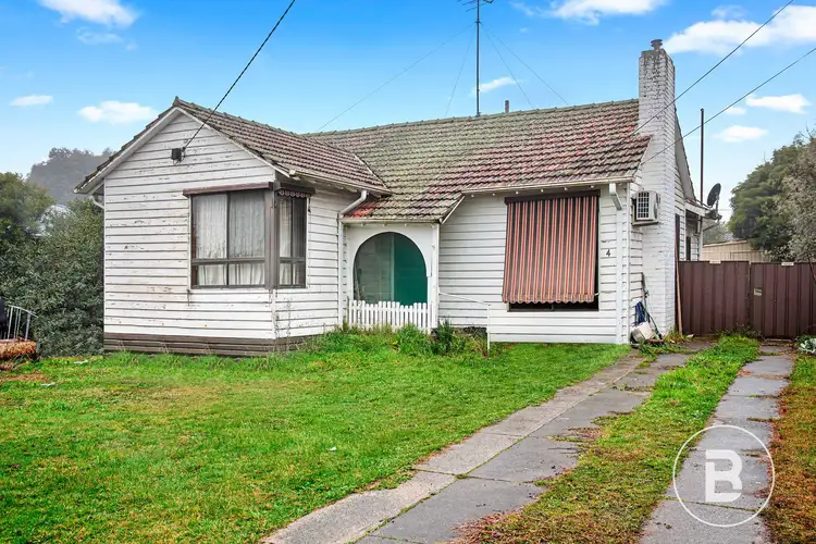 Second view of Homely house listing, 4 Daphne Street, Wendouree VIC 3355