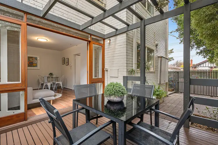 2/16 Byron Street, Elwood VIC 3184