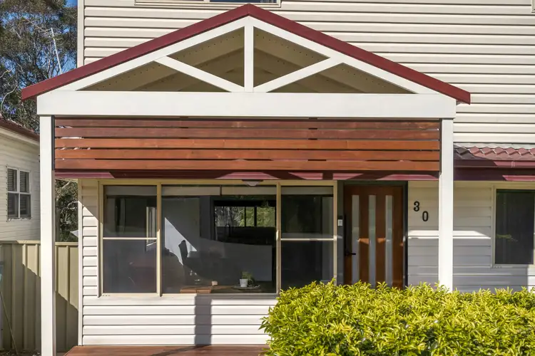 30 Mills Street, Warners Bay NSW 2282