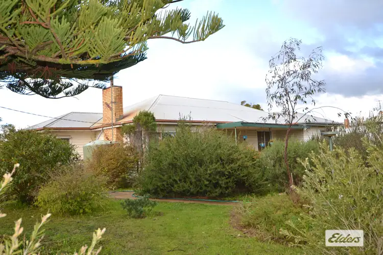 1-3 McLennan Street