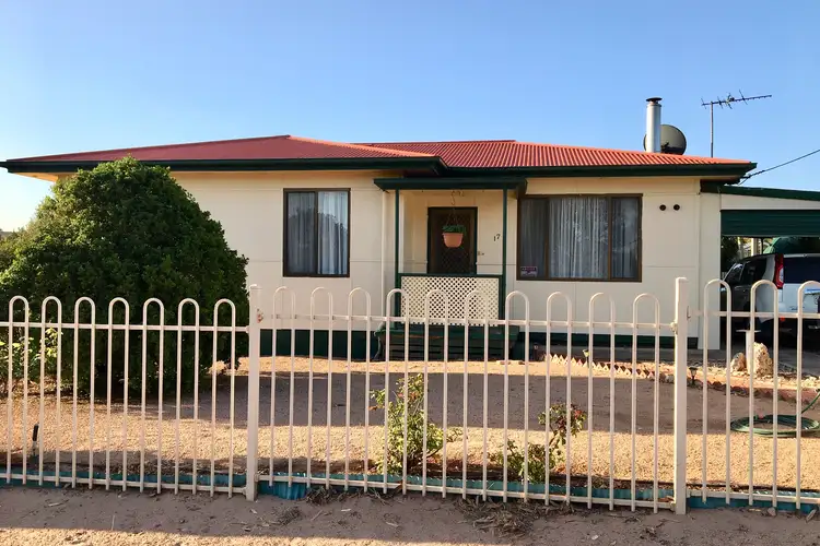 17 Tonkin Street, Ceduna SA 5690