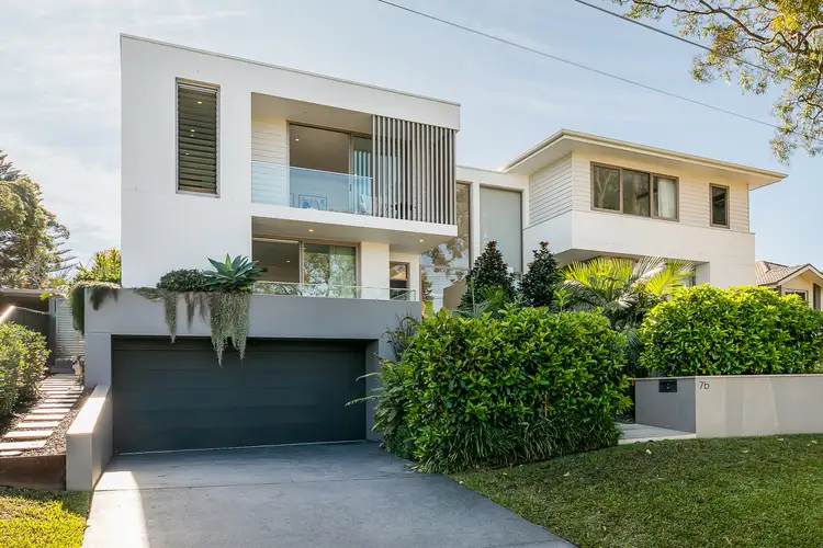 7b Dominic Street