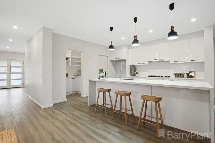 Fifth view of Homely house listing, 10 Harrods Close, Drouin VIC 3818