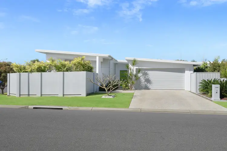 14 Cherry Street, Sapphire Beach NSW 2450