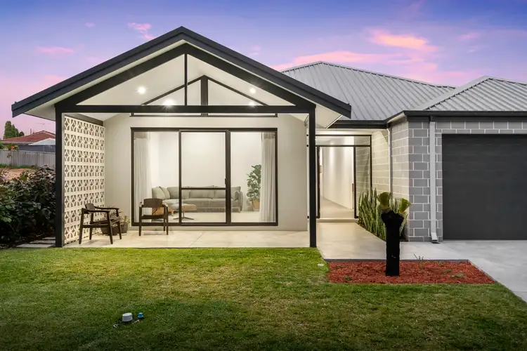 4 Teale Court, Gwelup WA 6018