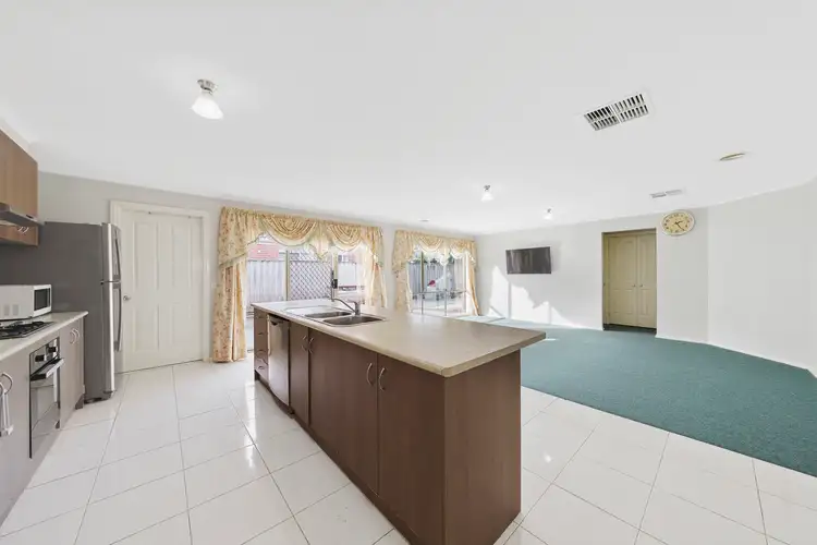 Fifth view of Homely house listing, 9 Robusta Avenue, Cranbourne VIC 3977